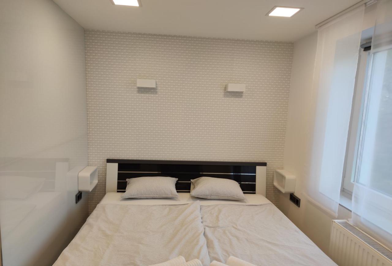 Aqua Solar Apartmanhaz Miskolc Exteriör bild