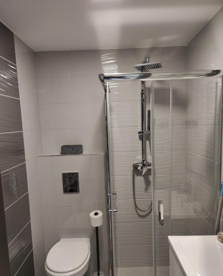 Aqua Solar Apartmanhaz Miskolc Exteriör bild