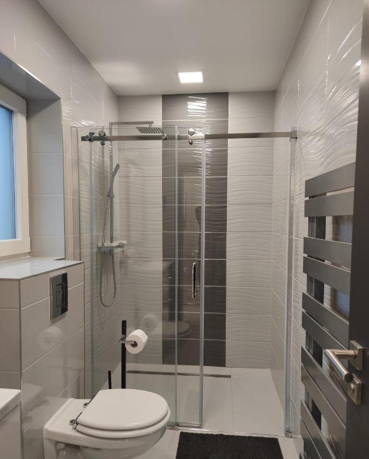 Aqua Solar Apartmanhaz Miskolc Exteriör bild